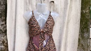 42119. Leopard Print Swimsuit