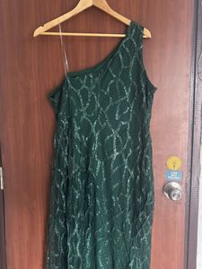 Emerald Green One-Shoulder Gown