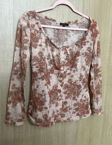 Romantic Floral Long-Sleeve Blouse