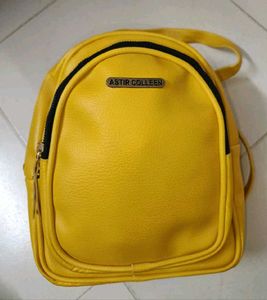 Branded  🎒 Bag