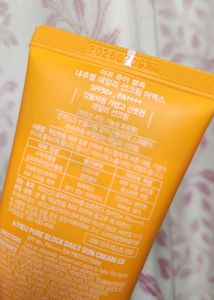 A&#39;pieu Pure Block Daily Sun Cream