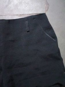 Black Women Shorts With Back Zip