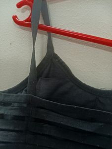 Black Strachebal Black Sports Bra