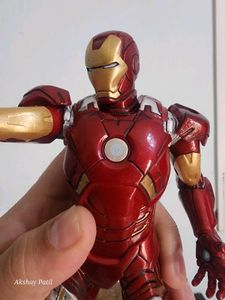 Iron Man Mark 7 Statue ! Figure