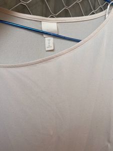 H&amp;M WHITE TOP