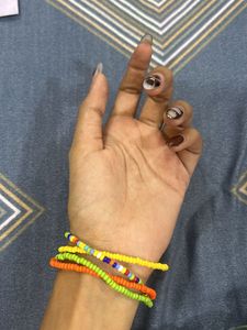 Set of 4 bracelets