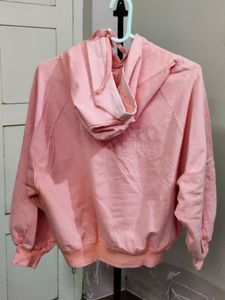 IMPORTED WOMEN&#39;S HOODIE (PRETTY GOOD)