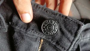 Tokyo Talkies Flared Mid Rise Black Jeans