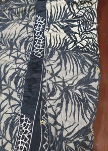 Silk Saree In Base And Net Pallu