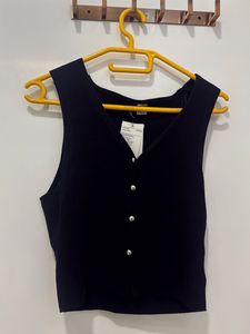 Black Sleeveless Top