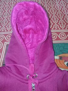 NdSelling A Beautiful Rani Pink Huddies😍 come
