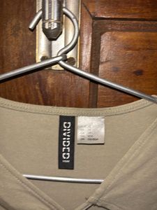 H&amp;M Pretty Party Top