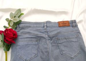 High Waist Straight Leg Jeans 👖