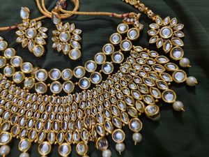 Very Beautiful Kundam Necklace