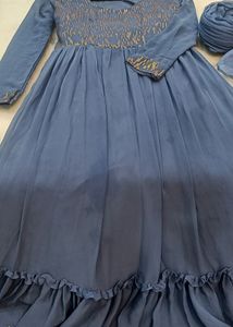 Beautiful Sequence Gown 💙