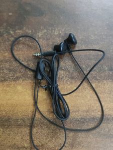 Microsoft black earphones