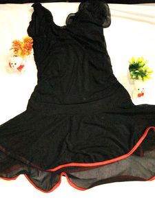 Chic Black &amp; Red Mini Dress