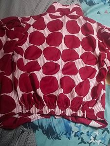 A Beautiful Crop Shirt