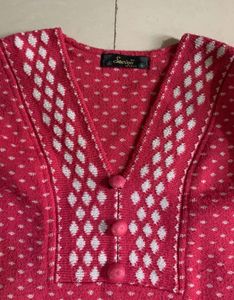 woolen Pink Embroidered Kurta
