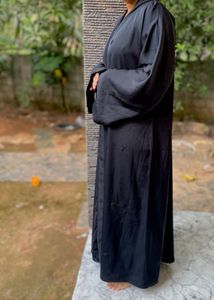 Elegant Black Abaya