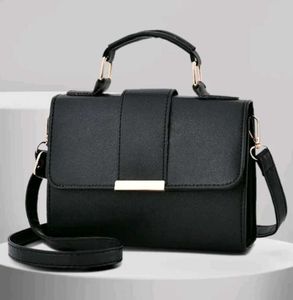 Chic Black Handbag