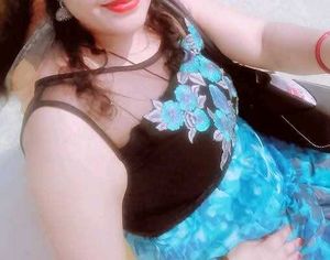 🔥Black And Sky Blue Gown🔥