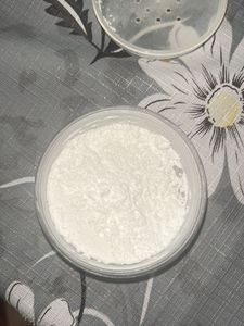 Huda beauty mascara Anastasia Beverly Hills powder