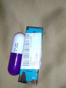The Derma Co Lipbalm With Free Pilgrim  Serum