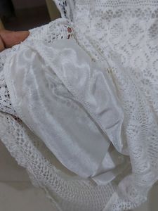 Bell SLEEVES CROCHET CREAM TOP