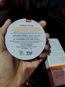 Mamaearth Glow Oil Control Compact ✨
