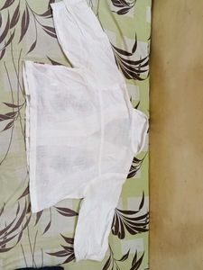 Short Jean And Crop Shirt