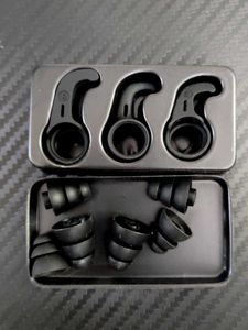 Earbud Tips And Hooks Set 6 Pcs Each