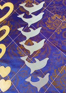 Glowing Hearts And Dolphins (32Pcs Mixed Set)