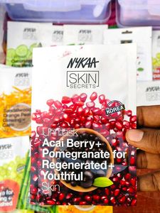 Nykaa Skin Secrets Sheet UnMasks 20 Piece Combo