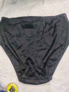 Black High-Waisted Panties