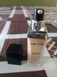 Me-On Ultra HD (02 Natural) Foundation