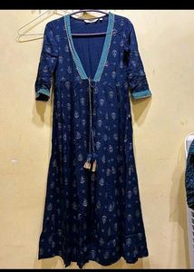 Avaasa Printed A-line Kurta With Jacket
