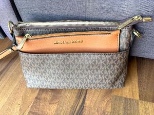 Michael Kors Crossbody Bag