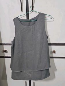 Sleeveless Layered Top