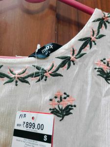 MAX Floral Tunic New With Tag