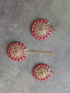 Earrings &amp; Maangtika Set