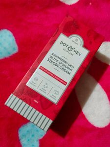 Dot & Key Strawberry Strobe Cream