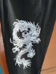 Stylish Black &amp; White Pajama Dragon Print