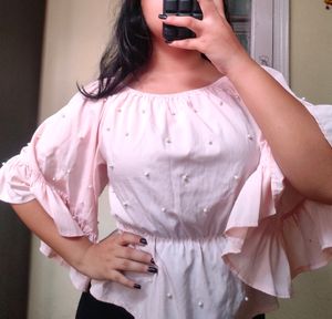 pearl-studded pink top 𐙚