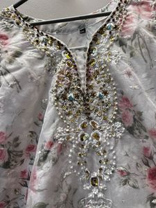 Pakistani Style Embroidery Suit