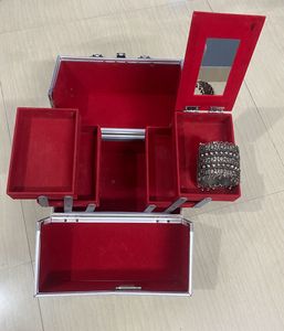 Makeup Box