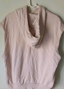 Sleeveless beige Hoodie!
