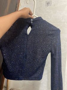H&amp;m 2 Top Party Ware stretchable