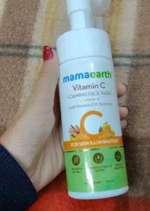 Mamaearth Vitamin C Foaming Face Wash