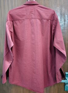 GAP Shirt
